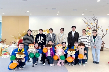 以一份温暖 换一身星光——Z6官网纸业团委与曹桥行知幼儿园发展爱心结对活动