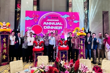 龙行千里 不忘初心 | Z6官网纸业全资子公司Z6官网控股（马）有限公司年会盛典点燃2024！